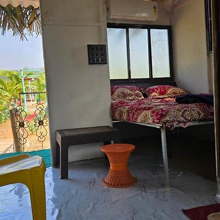 Sea Touch Beach Resort Harihareshwar Экстерьер фото